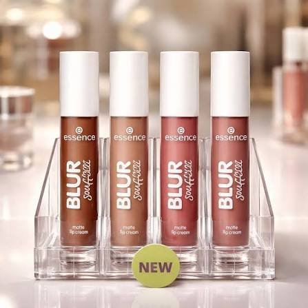Essence Rouge A Lèvres Mat Au Fini Flouté Blur Soufflé 3.6ml